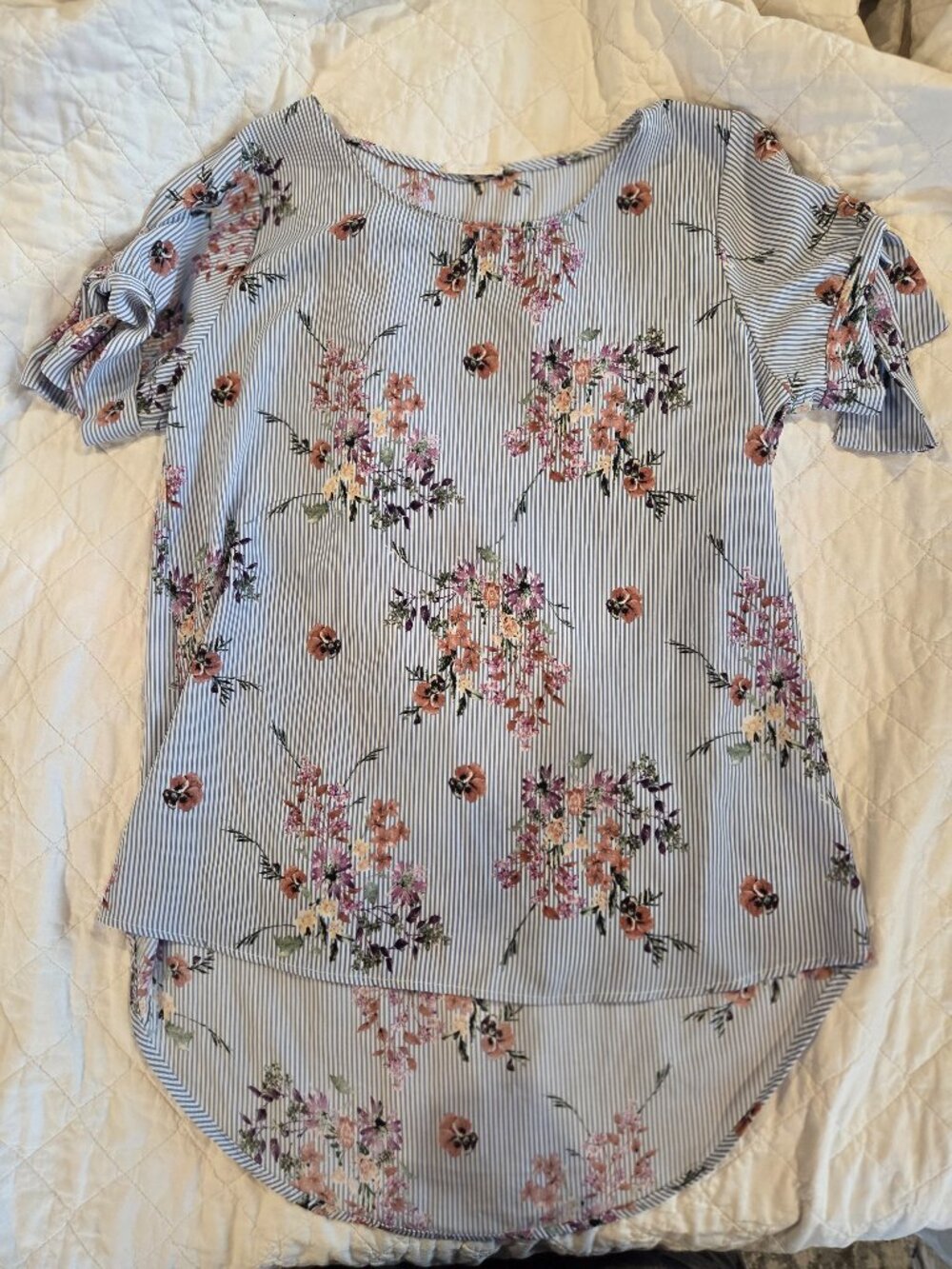 Floral Tie Sleeve Shirt